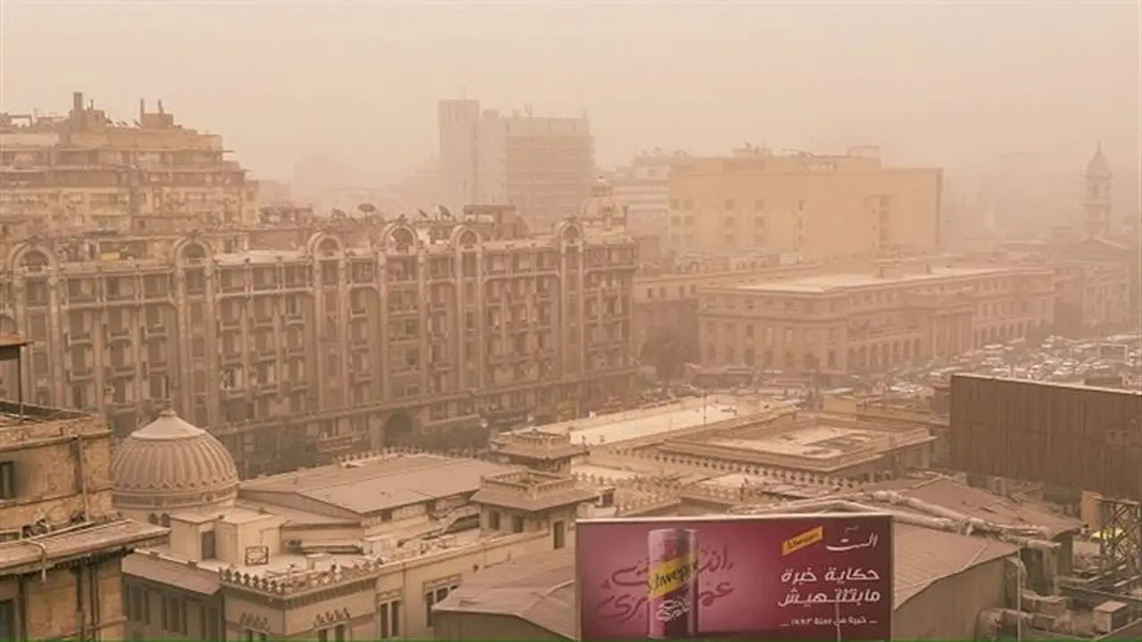 تقلبات حادة.. 3 ظواهر جوية تضرب المحافظات والحرارة تسجل 31 درجة